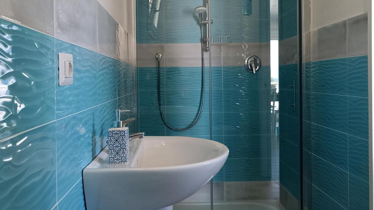 קניגיונה Welcomely - White Terrace - Condominio Acqualife מראה חיצוני תמונה